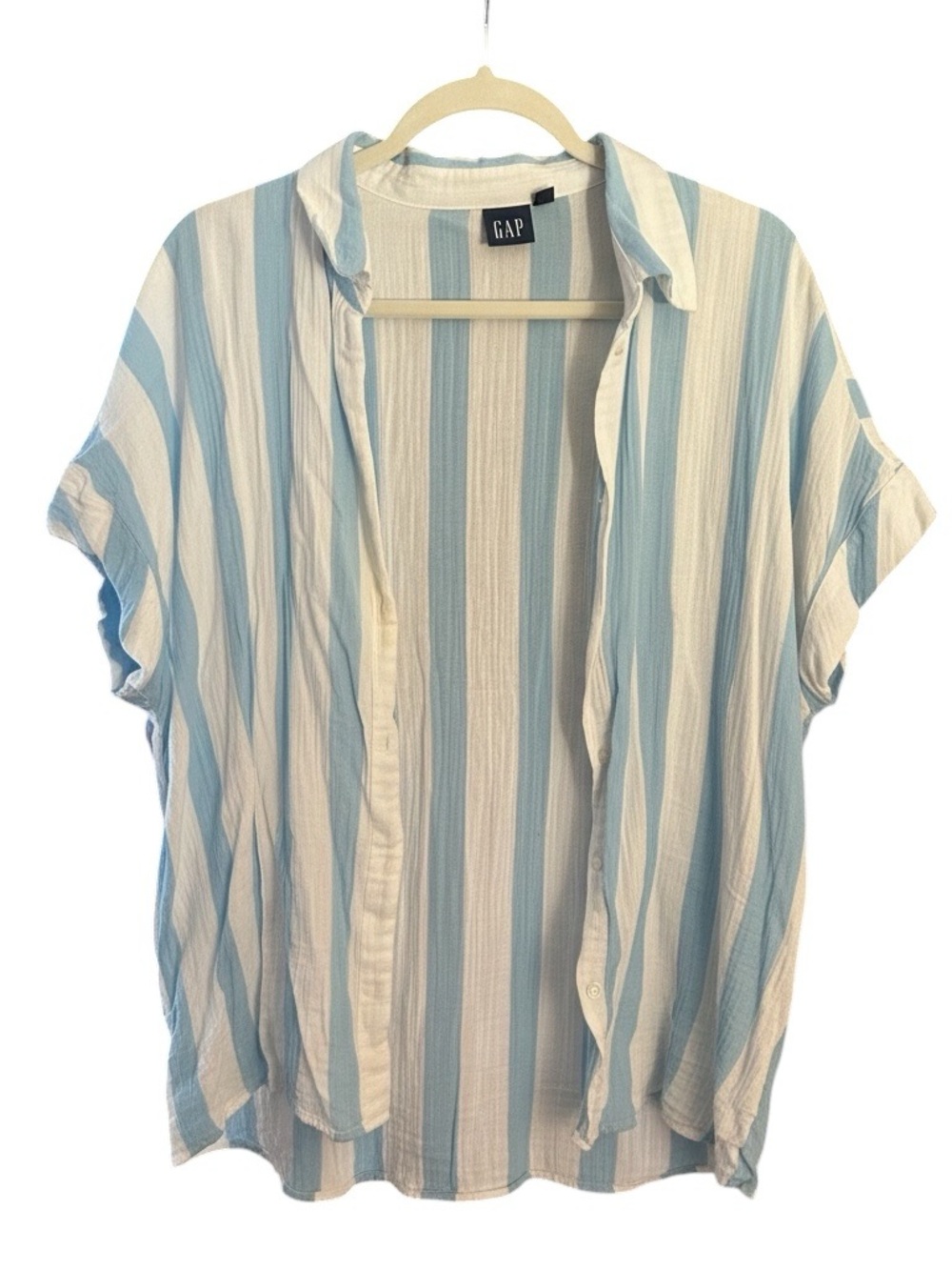 GAP Short Sleeve Button-Down Shirt - Sky Blue & White Stripes